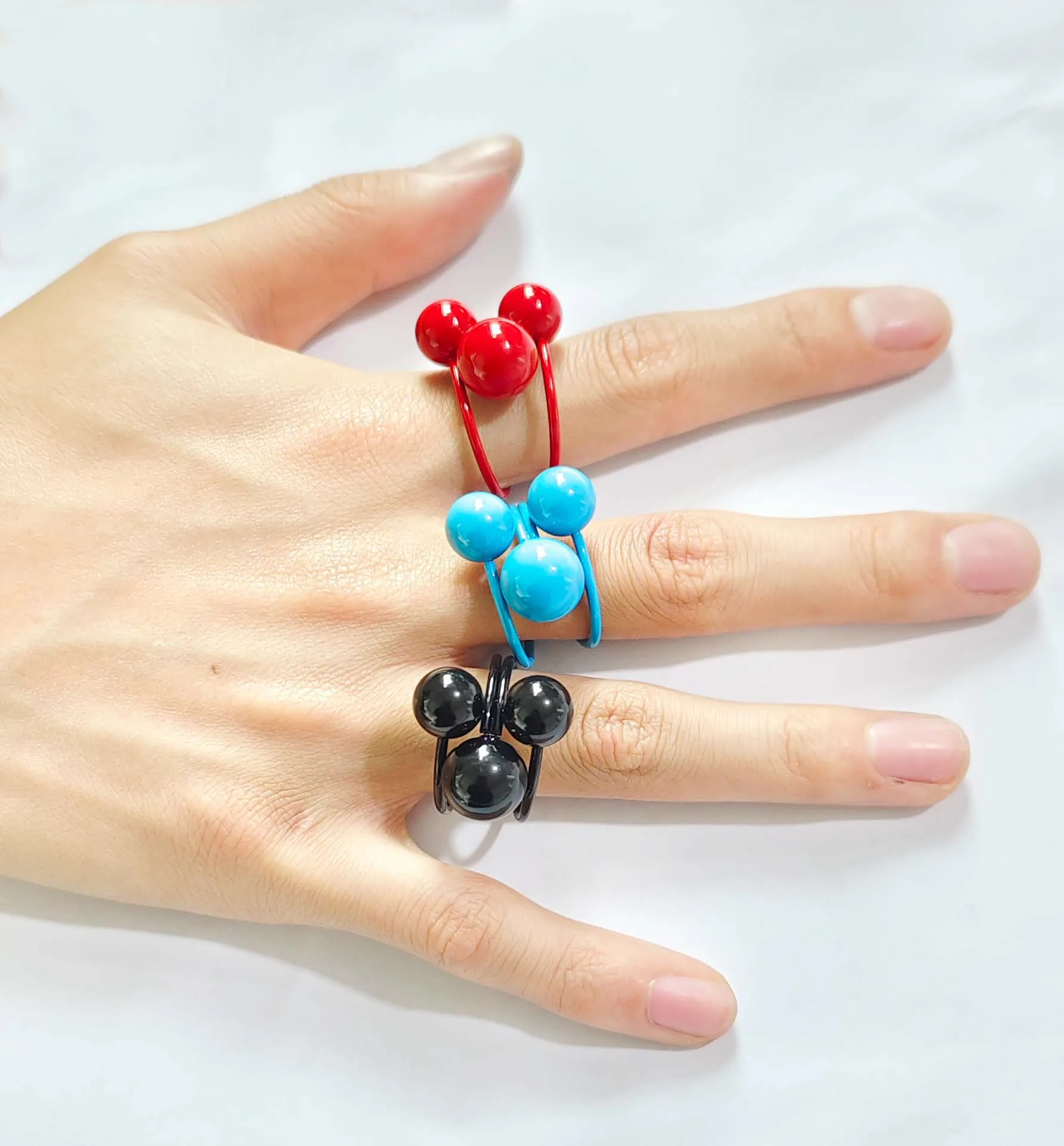 Stainless steel spherical personality ring blue, black and red size ball fashion sense niche design female index finger ring.