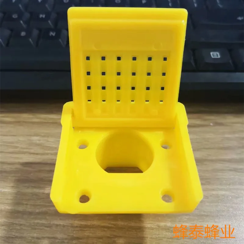 

10 pieces of beekeeping Chinese beekeeping, Italian beekeeping, Chinese fir beehive, honeycomb door, ventilation hole, square sh