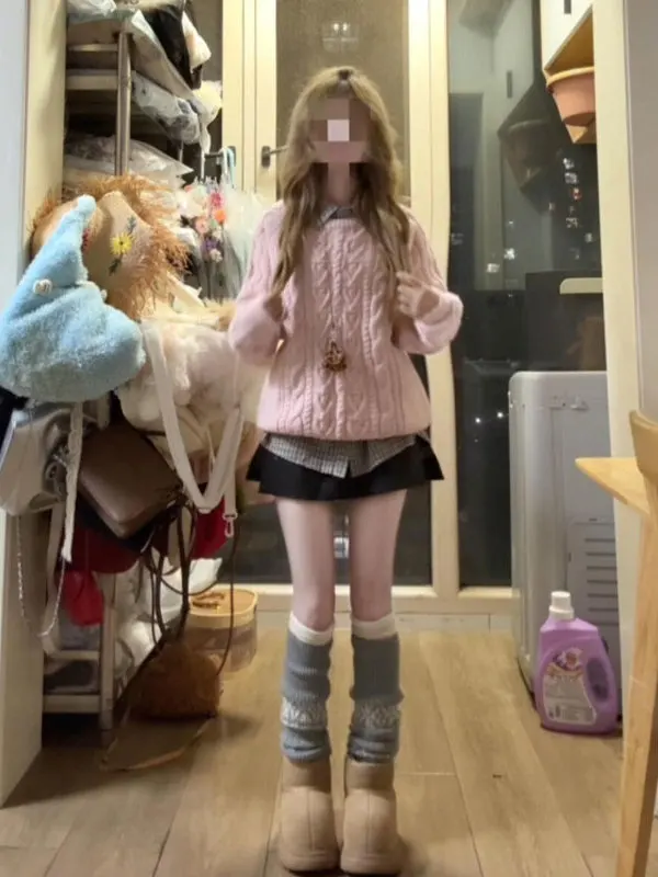 

Вязаный свитер Laid-ba Sle Beautiful Pink Twist, маленький размер, омолаживающий эффект, уникальный, для весны 2026 года