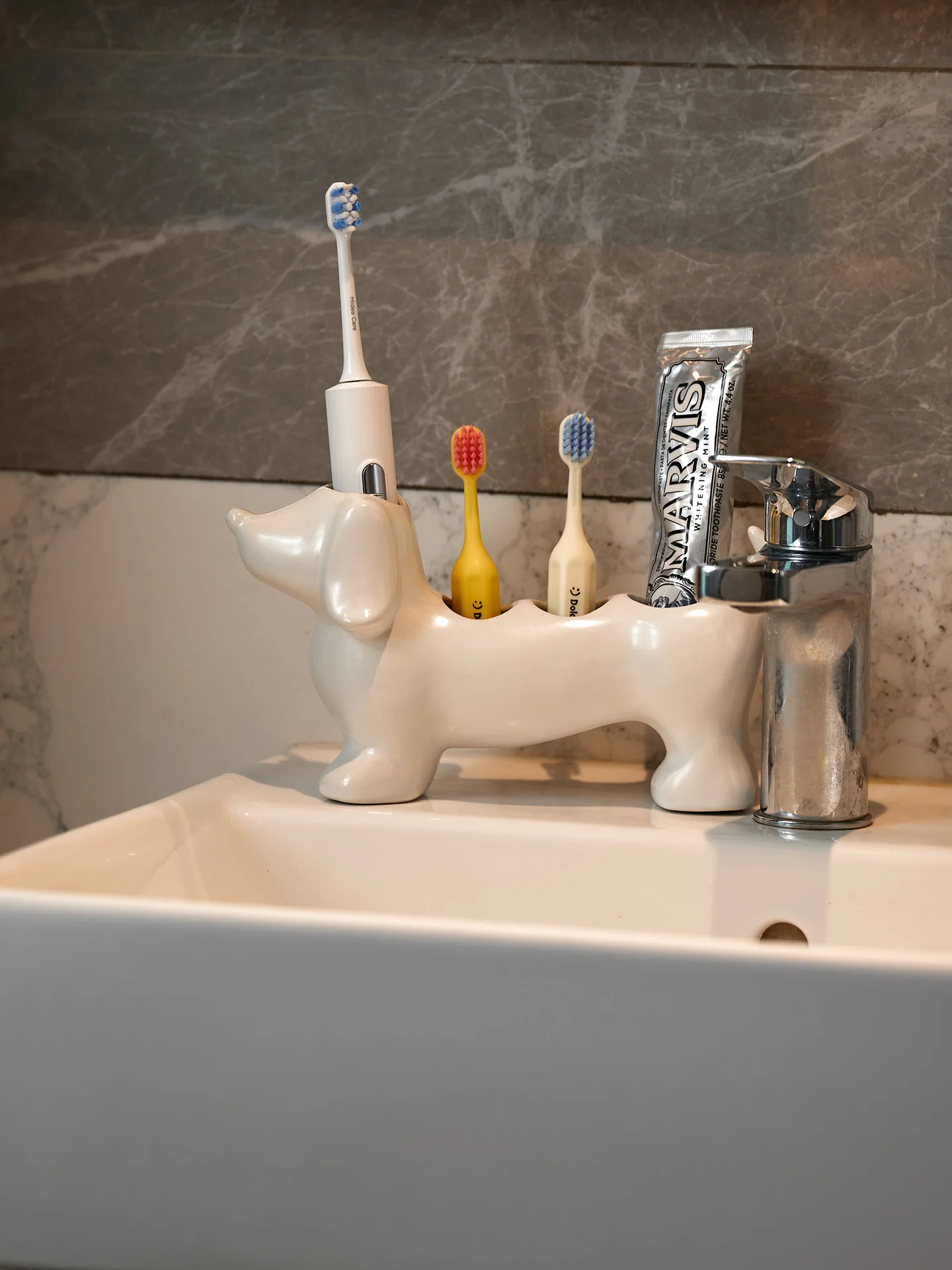 

Sausage Dog Toothbru Holder Batoom Storage Ra No Drilling Required Cerc Material Bru Organizer Cup Storage Box