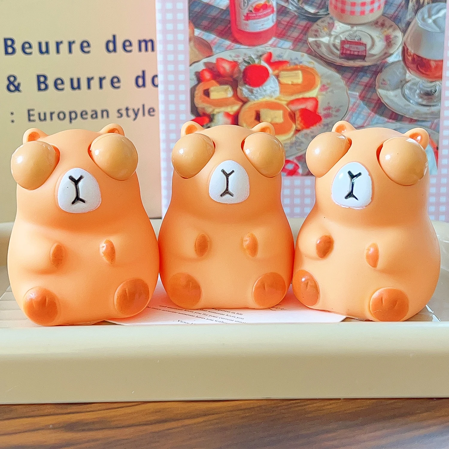 Funny Stare Capybara Squeeze Toys Pop Out of The Eyes Pinch Children's Decompression Tricks Toys Children's Pranks Funny Toys