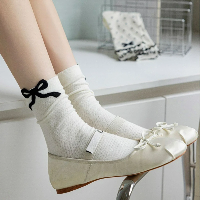 Kave 2024 Spring/summer Sweet Lolita Ballet Style Ultrathin Breathable Socks for Women Lace Bow Piles of Socks Wholesale