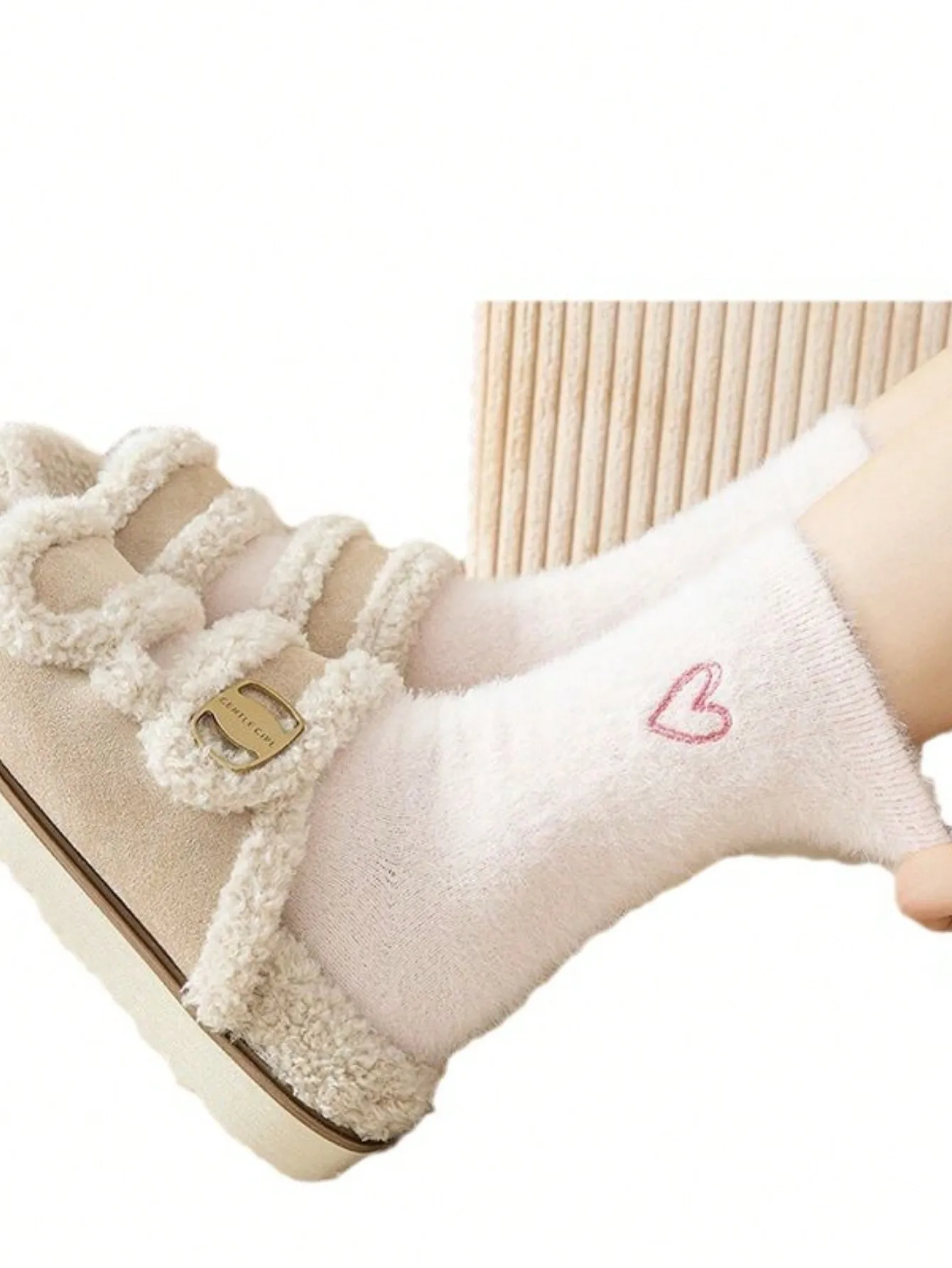 5 pares feminino engrossado meias de vison rosa coração bordado pijamas de pelúcia cor sólida quente tubo médio outono inverno casa meias