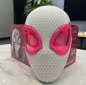 Direct leverbaar: 1:1 schaal Miles Morales Spider-Man elektronisch masker met bewegende, oplichtende ogen, ringbediening, cosplay speelgoed, cadeau voor jongens