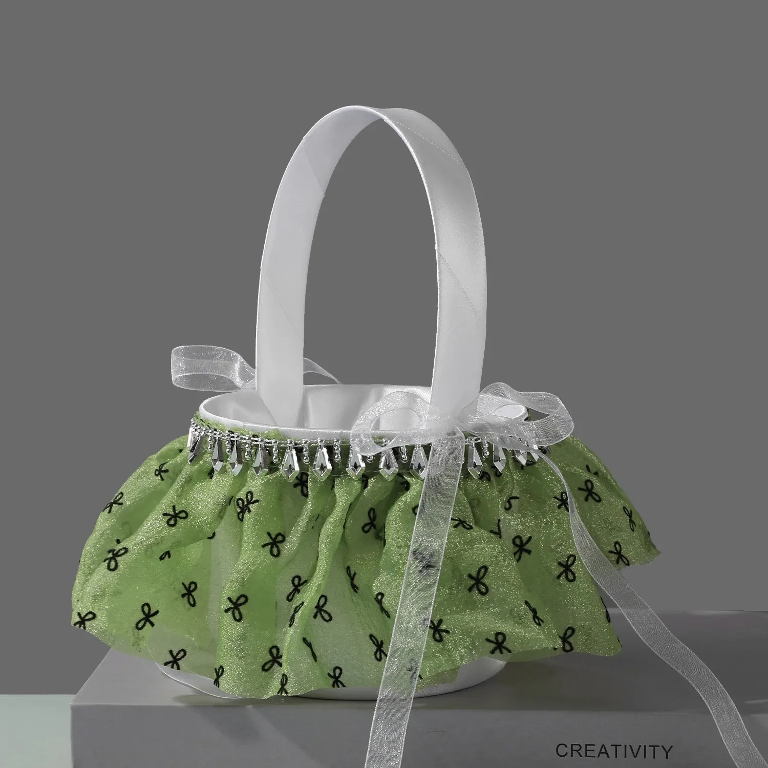 Green Tulle Wedding Flower Girl Basket Rhinestone Tassel Trim Bow Decor Handheld Basket for Wedding Ceremony Petal Confetti Stor