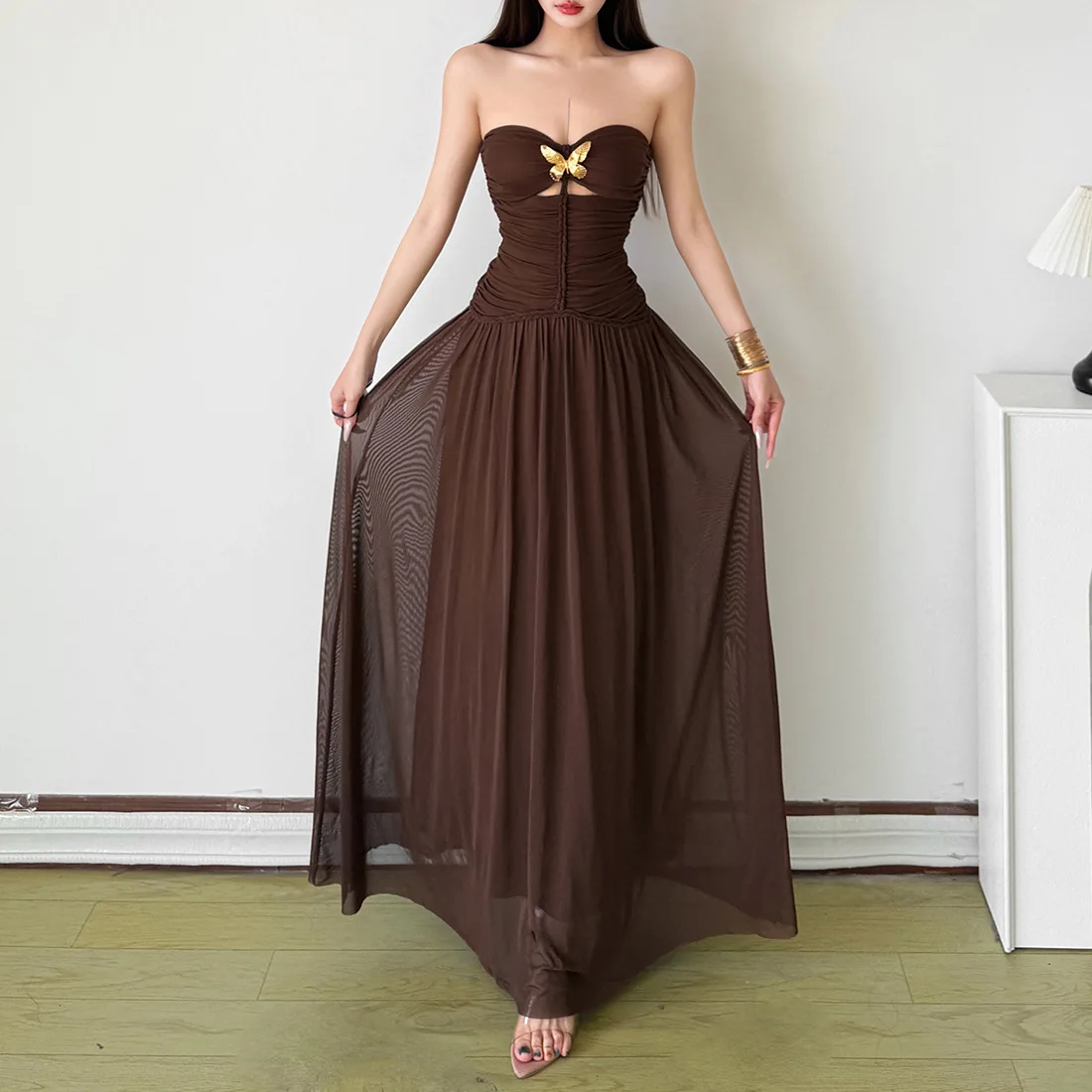 

2026 New Fashion Tube Top Off Shoulder Bow Decorative Pleated Dress Gauze Skirt Women