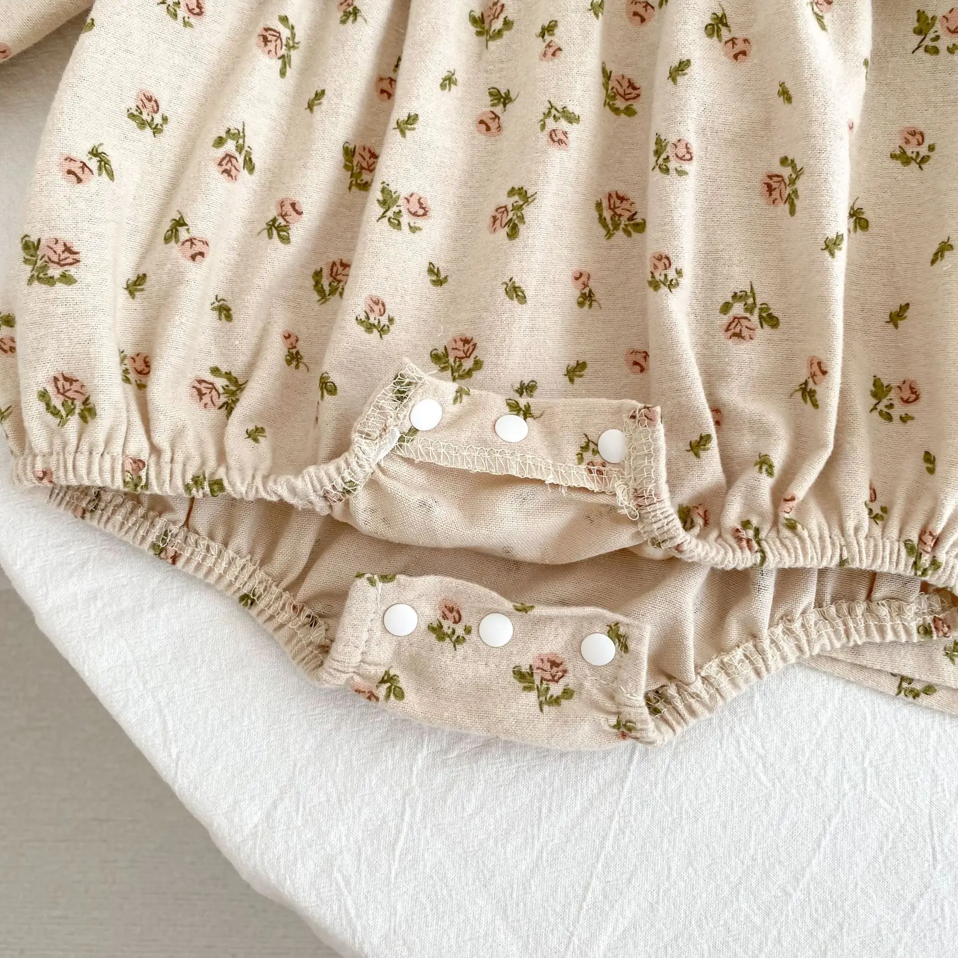 2026 Neue Frühjahrskollektion 0-24M Baby Mädchen Herz-Bodys Langarm Baumwolle Bedruckt Neugeborene Baby Mädchen Strampler Baby Mädchen Kleidung – Detail 18