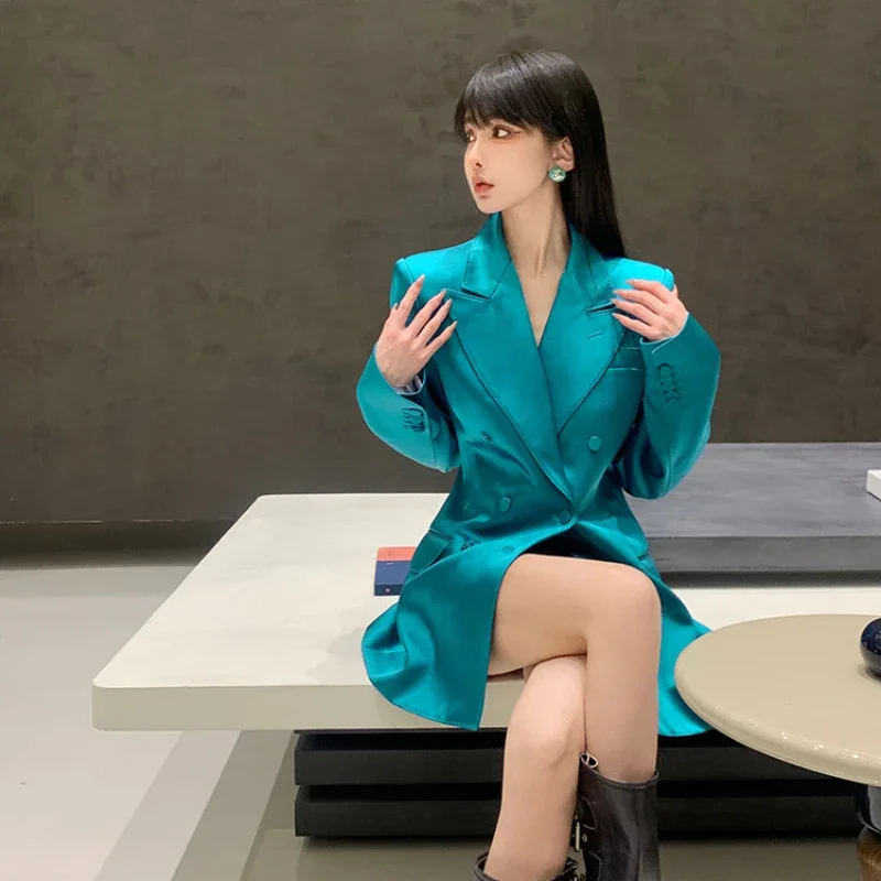 Рисунок 5 - Женский атласный пиджак