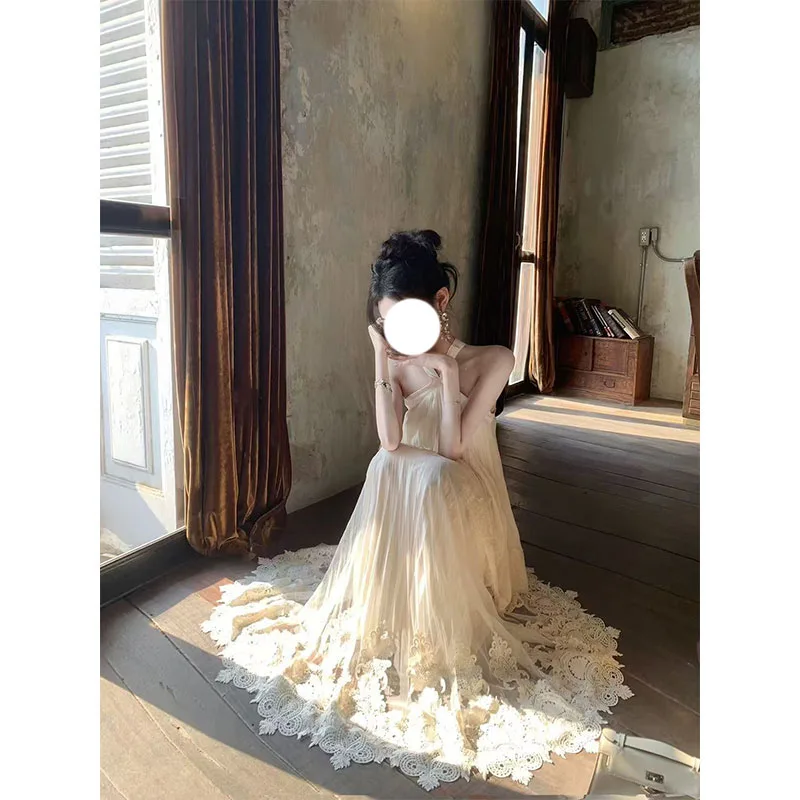 

Swan Dream Gentle Breeze Neck Hanging Dress Slimming Effect Vacation Travel Fashionable Short Lace Sleeveless Loose Fit Sprin...