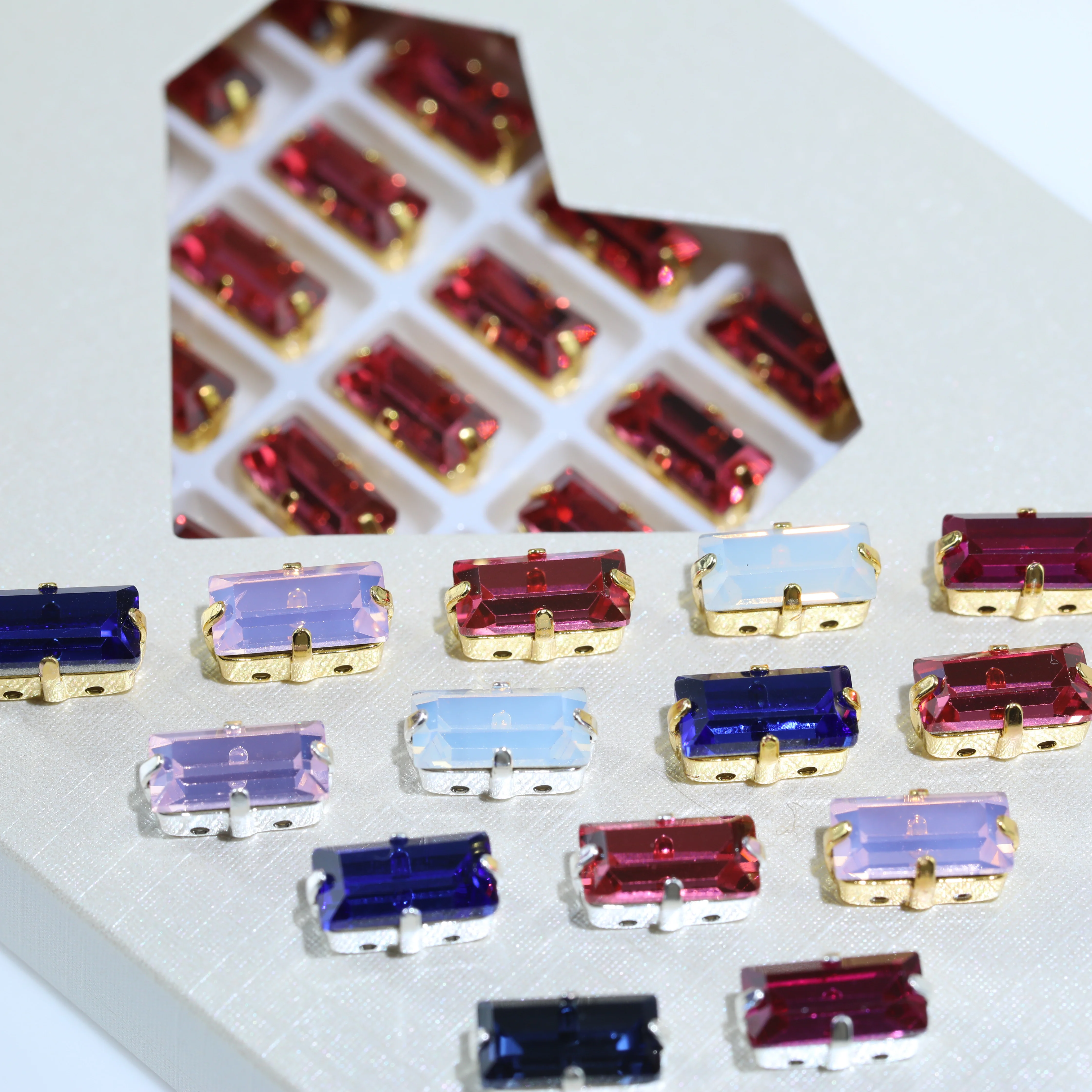 Hochglänzende T-Rhinestones mit Krappenfassung, Premium-Kristall-DIY-Ornament für Hochzeitskleider, Schuhe, Taschen, Kleidungsstücke, Dekorationszubehör – Detail 4