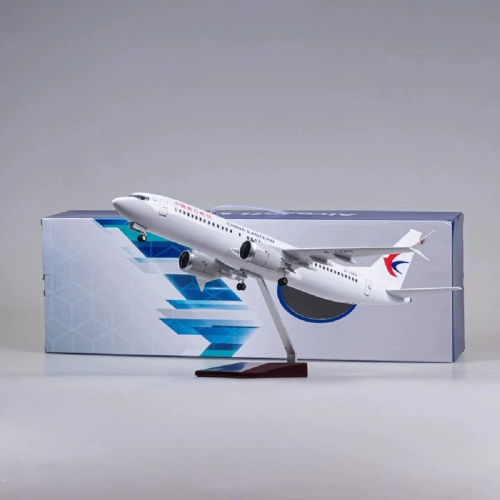 

47cm Model Airplane diecast Scale 1:85 China Eastern Airways B737 Aircraft Resin Assemble Model child toy plane Gift With Lamp