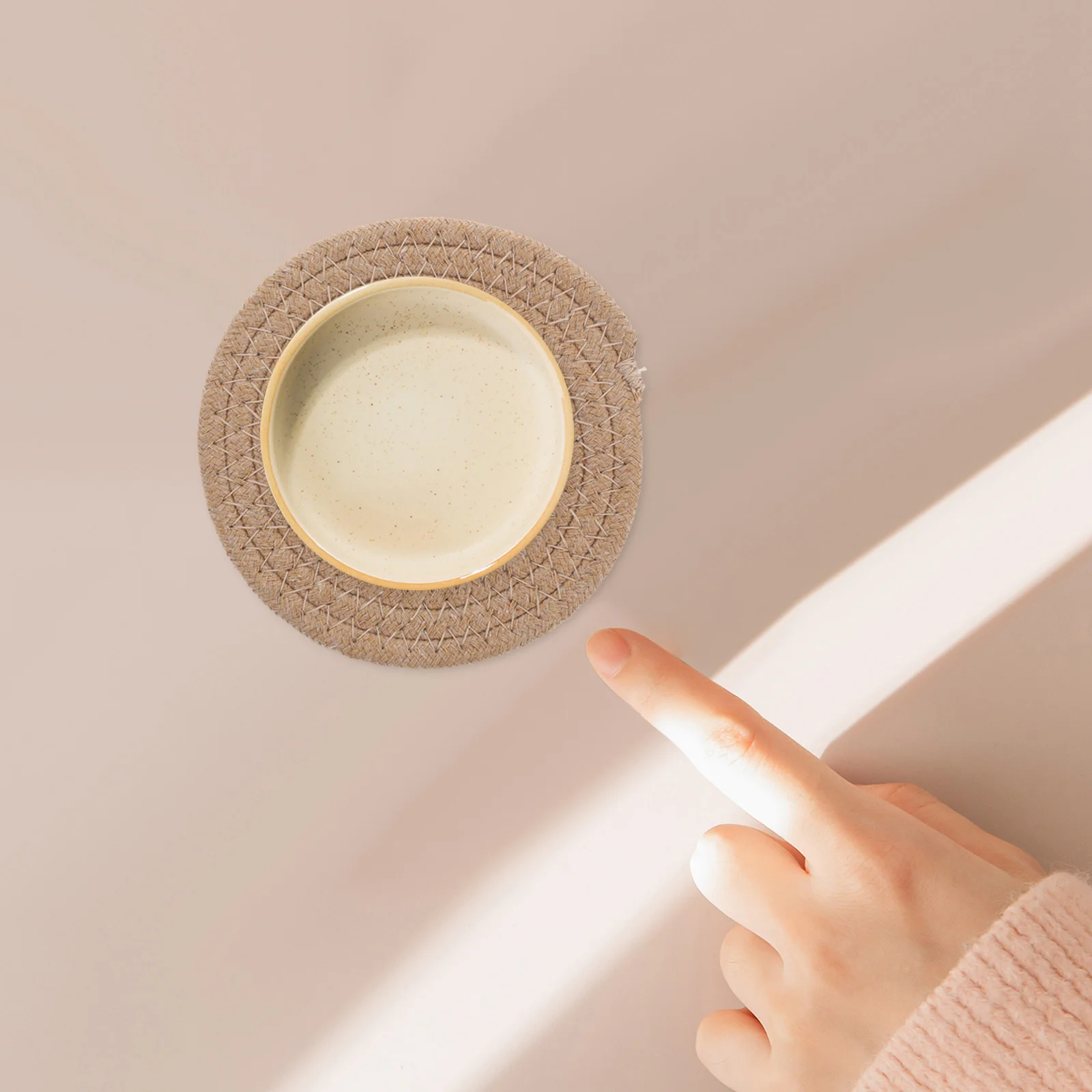 

6Pcs Handwoven Cotton Rope Placemats Minimalist Round Table Hot Dish Insulated Coasters Washable Dining Kitchen Protection