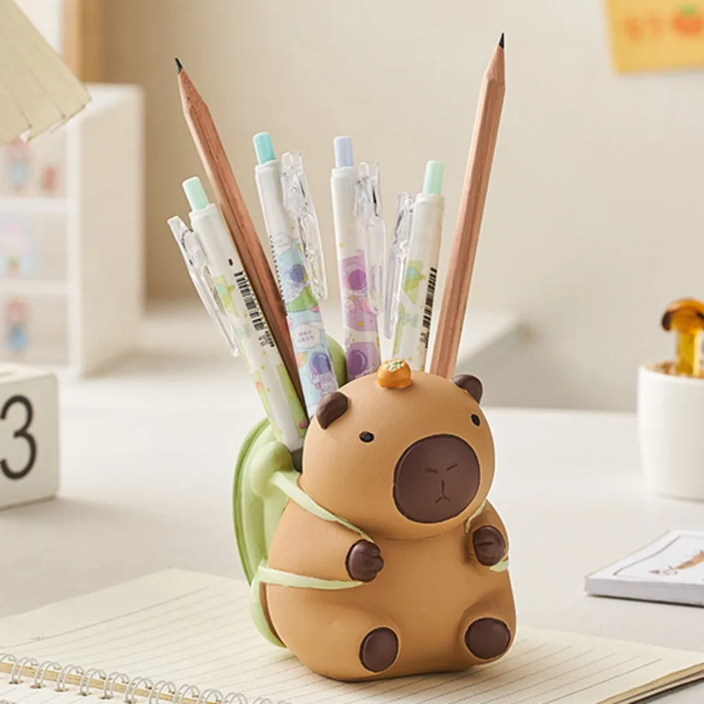 

Figure Doll Capybara Desk Pen Holder Resin Craft Cartoon Pencil Storage Box Ornaments Creative Stationery Organizer Home Office
