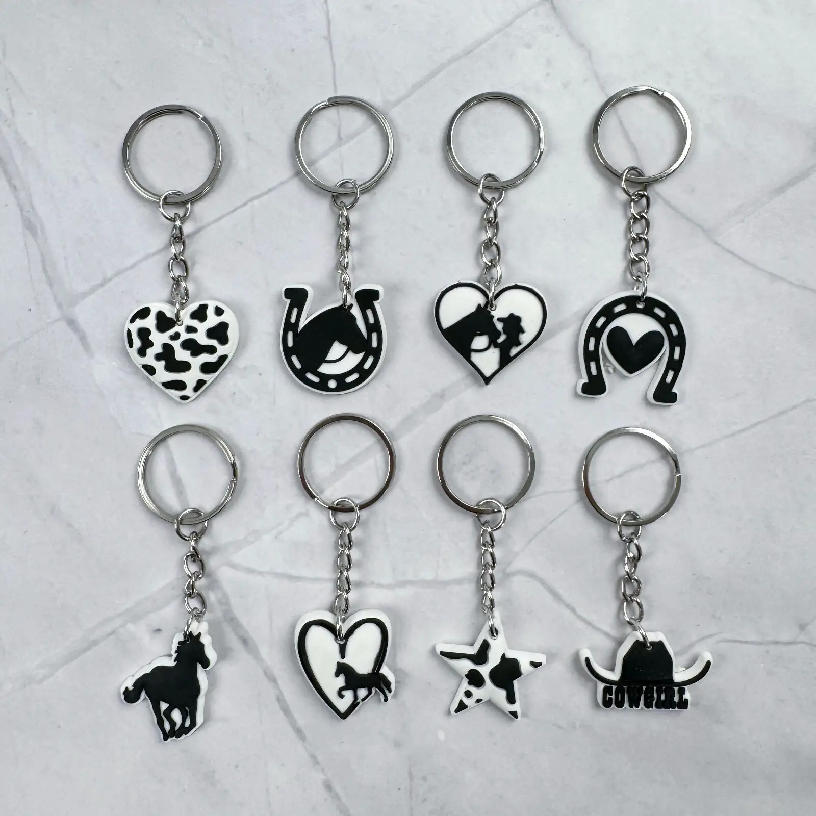 1pcs Love And Peace Keychains Cool Sports Horsing Keyrings Kids Boys Girls Bag Accessories For Students Gifts