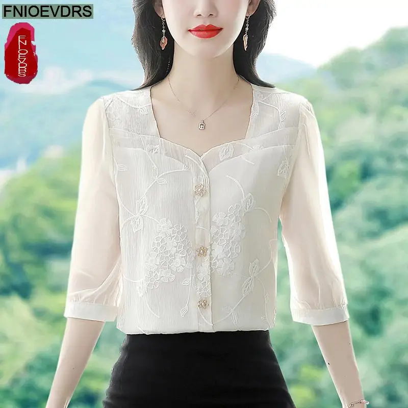 M-4XL 2024 Fashion Square Neck Button top donna Office Lady Pink Elegant Retro Vintage Lace Shirts camicette