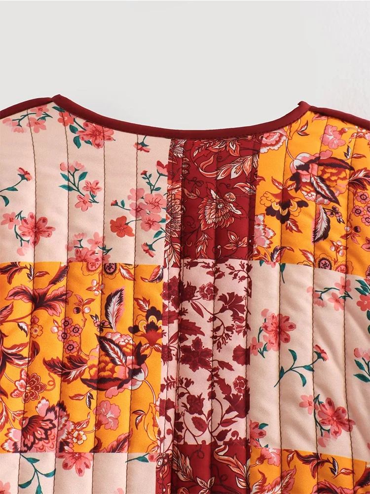 YENKYE New Autumn Women Vintage Floral Patchwork Print Short Quilted Padded Jacket Long Sleeve Pockets Female Chic Cardigan Coat