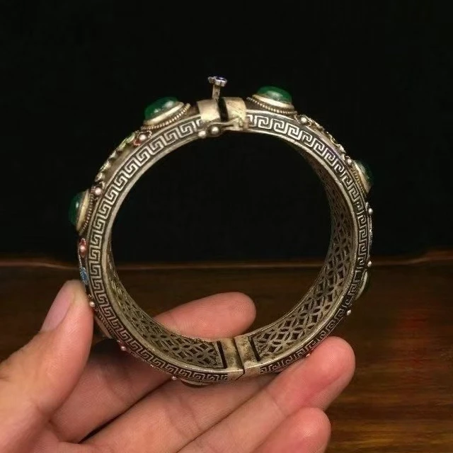 Collectible Vintage Tibetan Silver‑Plated Bangle, Auspicious Floral Motif Retro Ethnic Wrist Jewelry Bangle