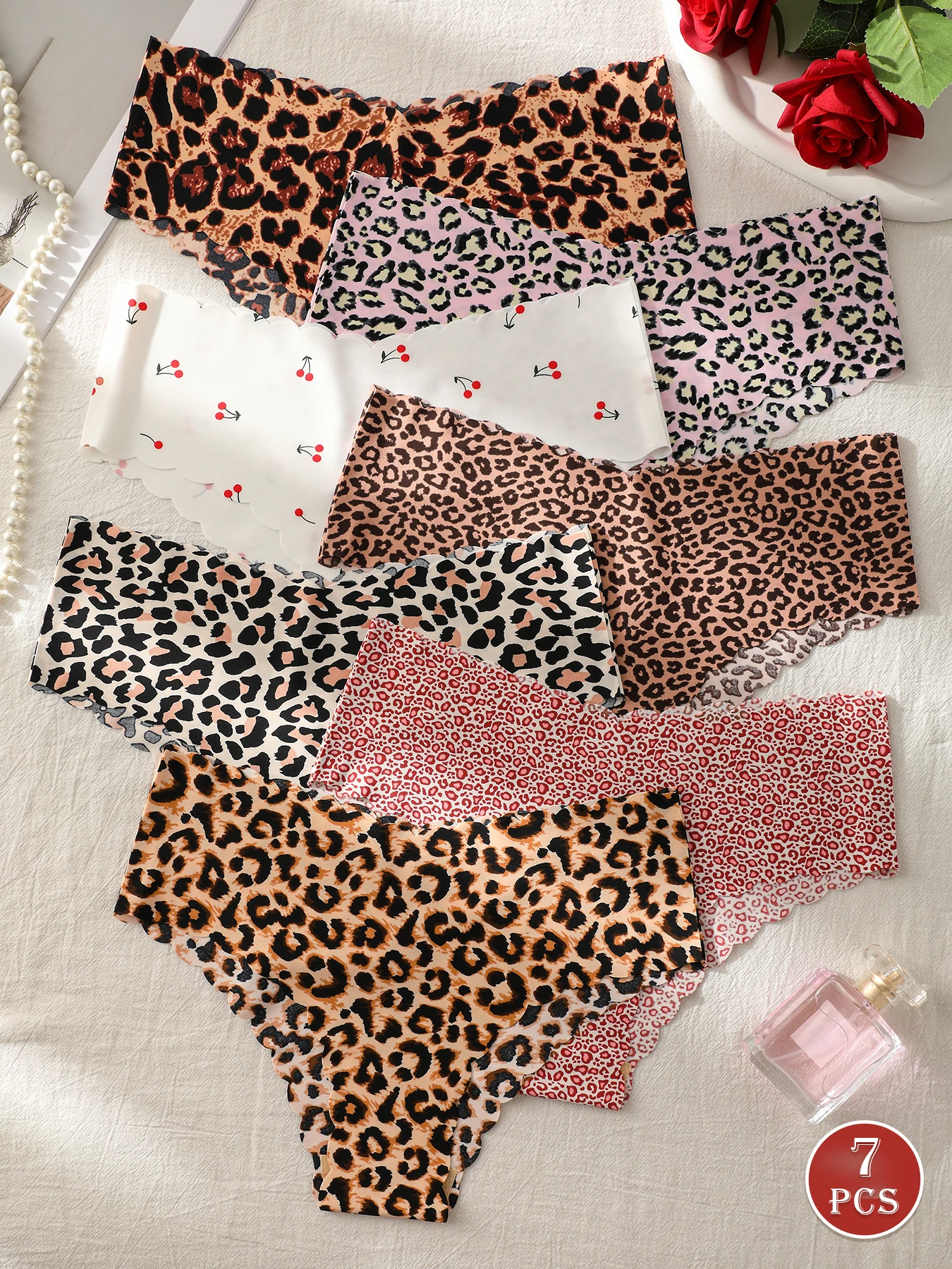 

Женские трусики из 7 штук, дизайн с принтом, бесшовные, голые, удобные, сексуальные трусы.