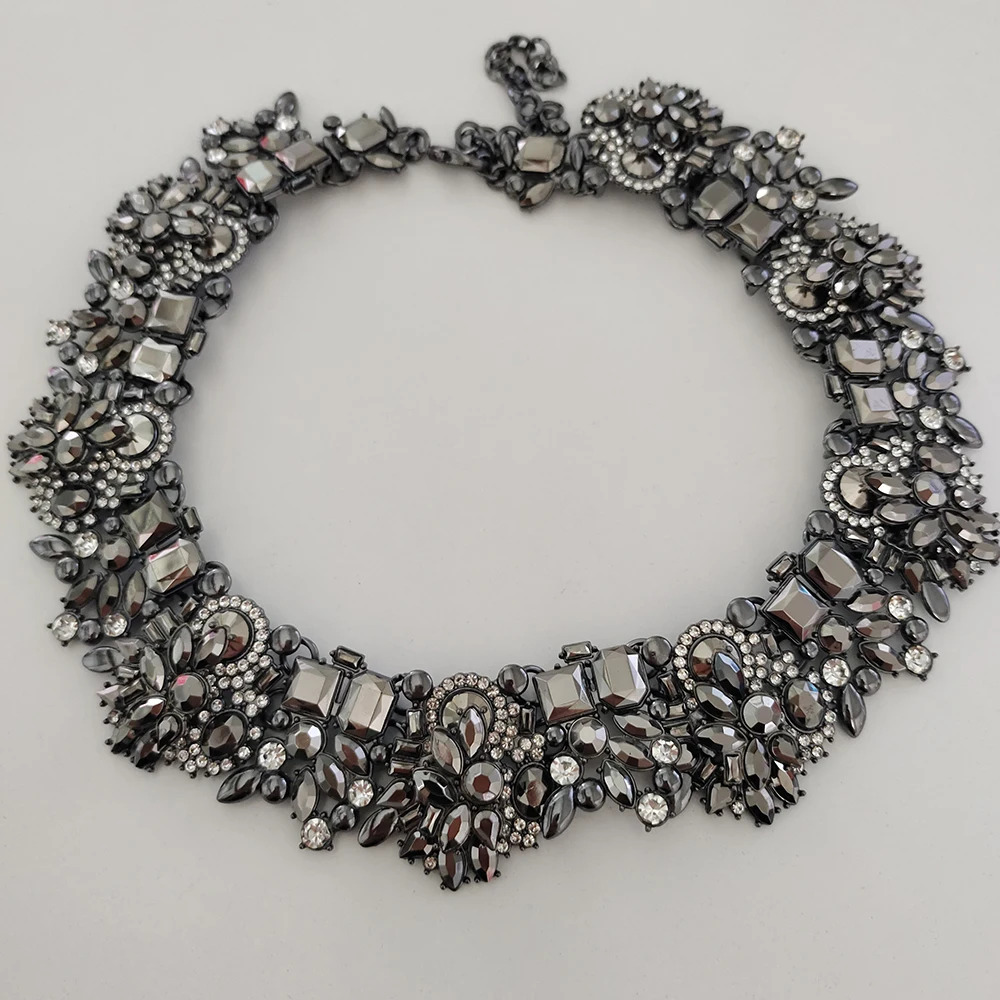 2024 New Vintage Gun Gray Crystal Rhinestone Large Collar Choker Necklace Women Indian Ethnic Statement Big Bib Necklace Jewelry