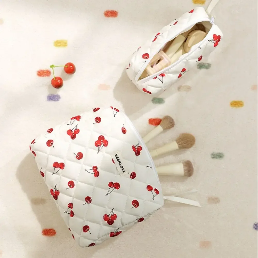 New Large Capacity Toiletry Makeup Bags Cherry Printing Quilting Cotton Cloth Travel Toiletry Bag Zipper Cosmetic Bag