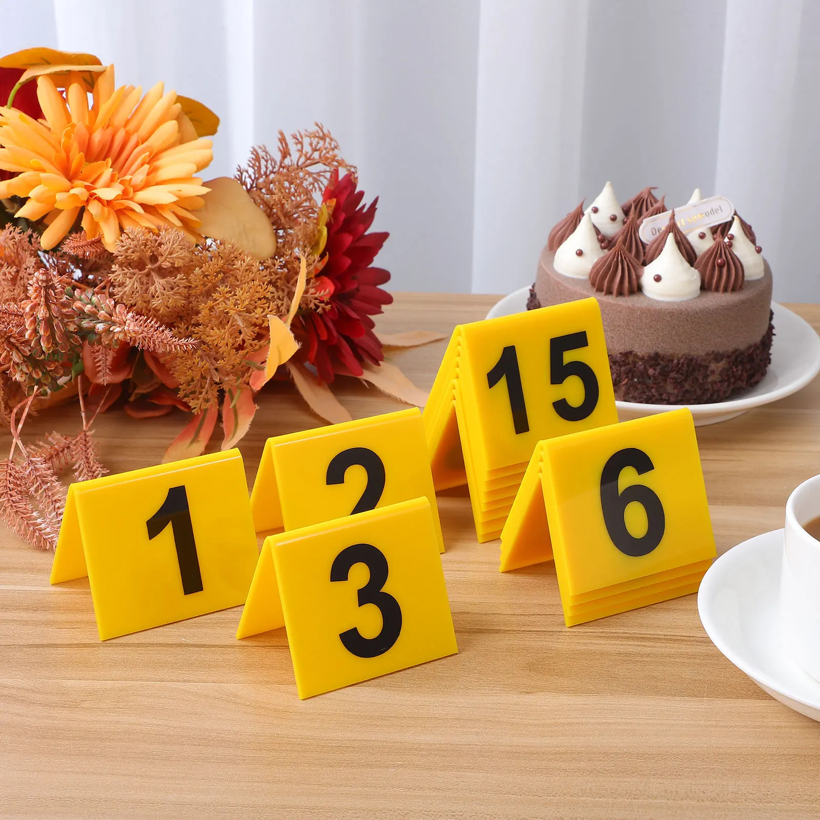 

15Pcs Table Number Signs Plastic Stable Triangular Evidence Markers Multi-Function Crime Scene Markers