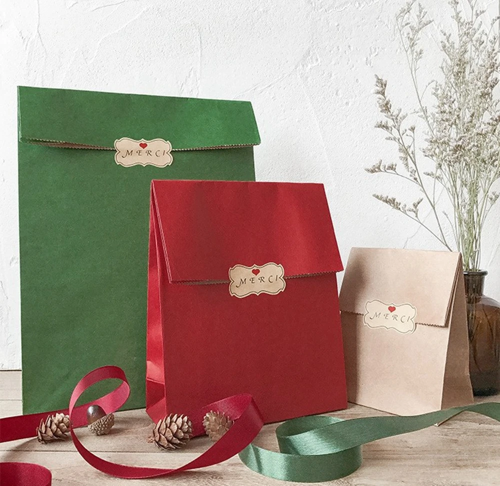 Red ,Green,Brown Christmas Kraft Paper Bag Gifts Bags for Christmas Party Decoration Gift Packaging Supply 5Pcs/lot