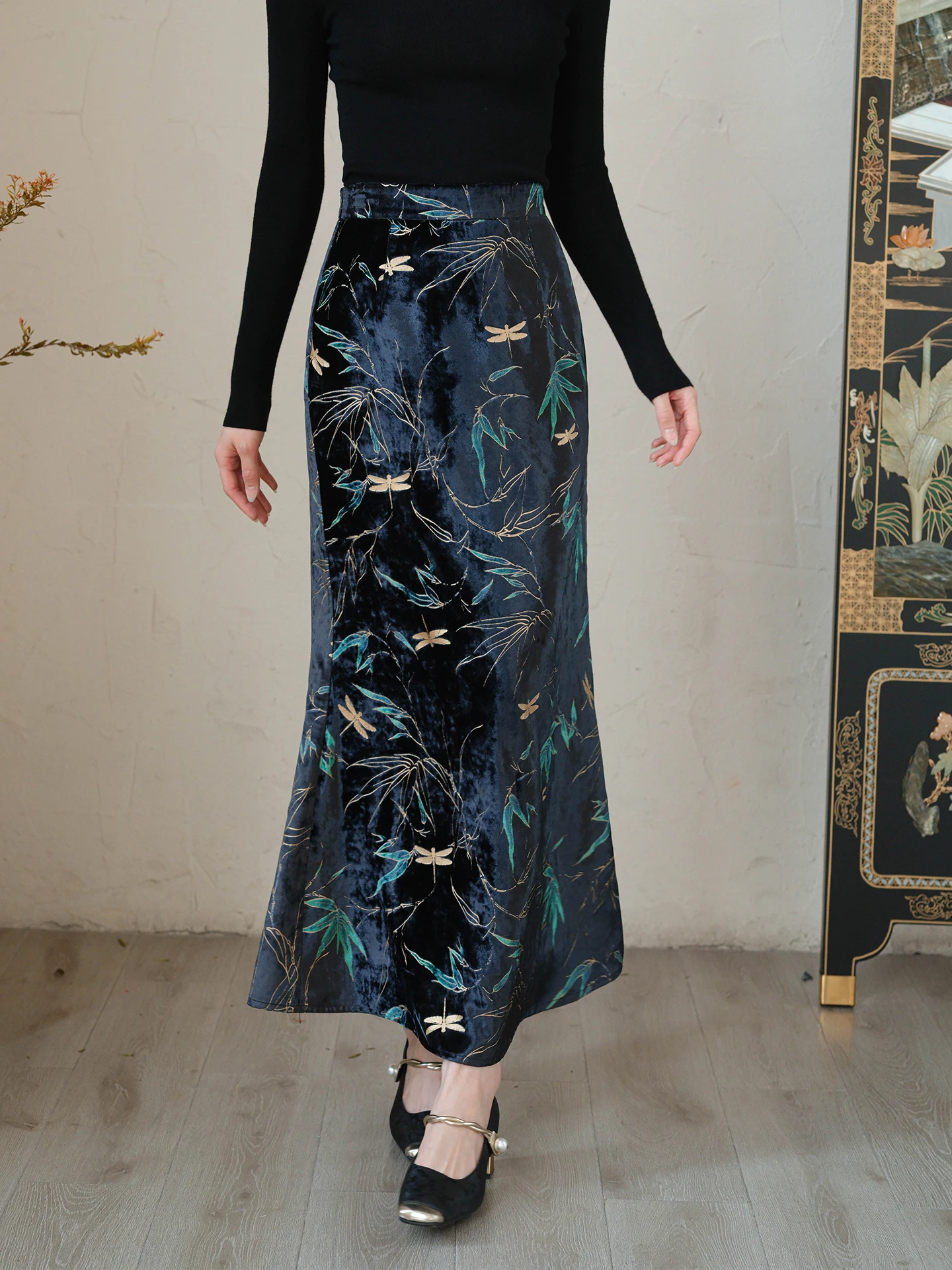 

Вельветовая длинная юбка-миди с запахом и вышивкой в китайском национальном стиле для женщин, осень-зима, новинка