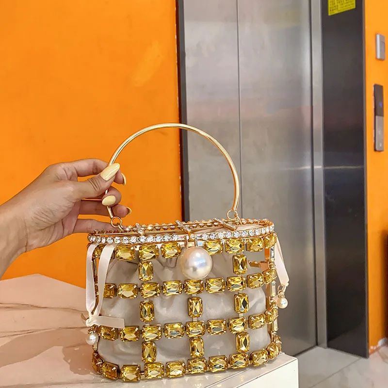 حقائب نسائية تريند، حقائب دلو معدنية، ألماس مرصع باللؤلؤ، حقائب يد، رباط، قفص الطيور، أكياس العشاء