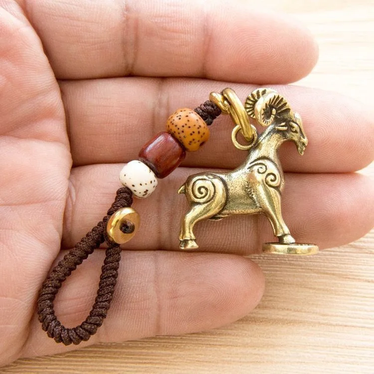 goat keychain Pendants Trinkets Brass Animal Model Sheep Desktop Ornaments Men Car Key Chain Rings Women Hanging