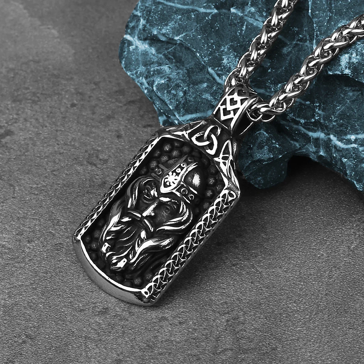 European and American Viking Odin with Helmet Nordic Pirate Pendant Men's Personalized Fashion Pendant Necklace