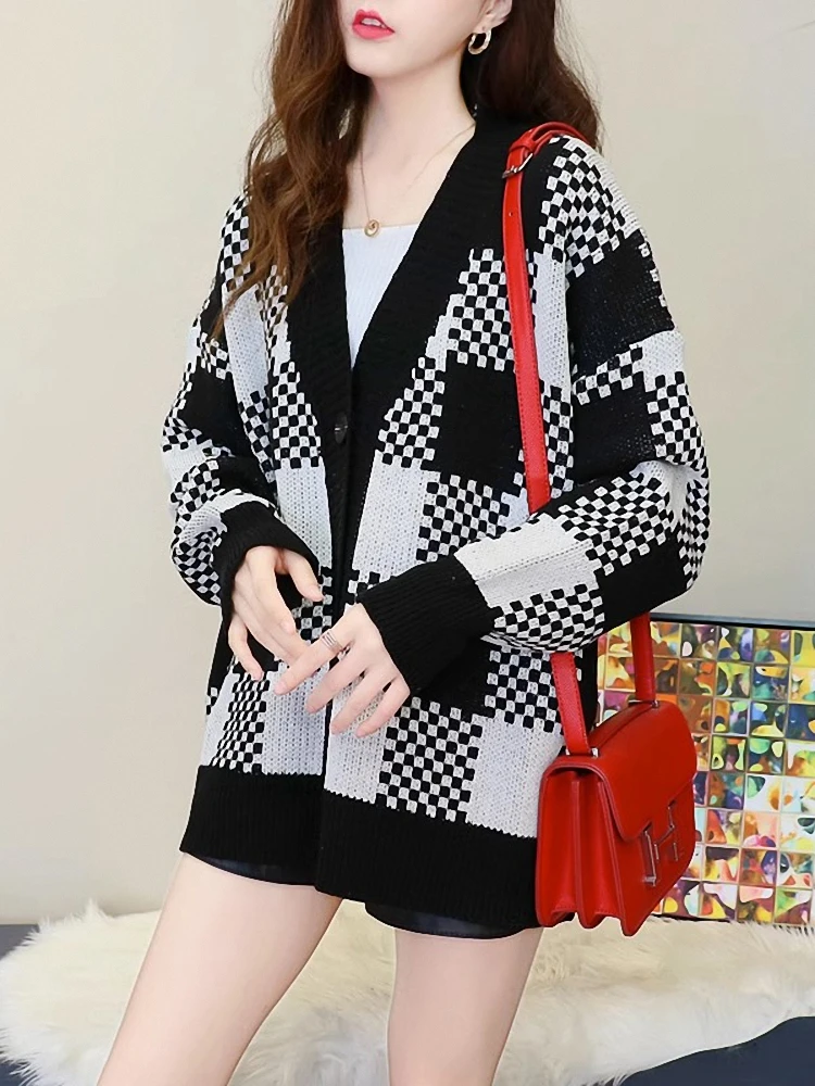 

Осень-зима, свободный вязаный свитер, пальто, винтажная клетчатая верхняя одежда, студенческая повседневная удобная теплая одежда с v-образным вырезом на пуговицах
