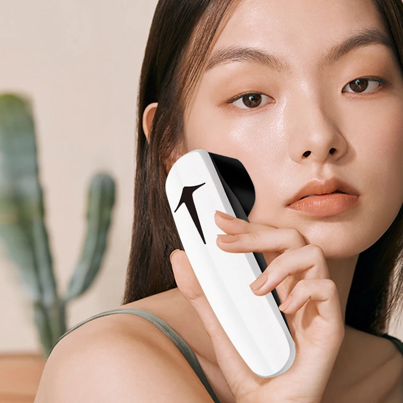 Kompaktowa liftingacja twarzy, przenośna, usuwa zmarszczki wokół oczu i szyi i jest przeciwstarzeniowa