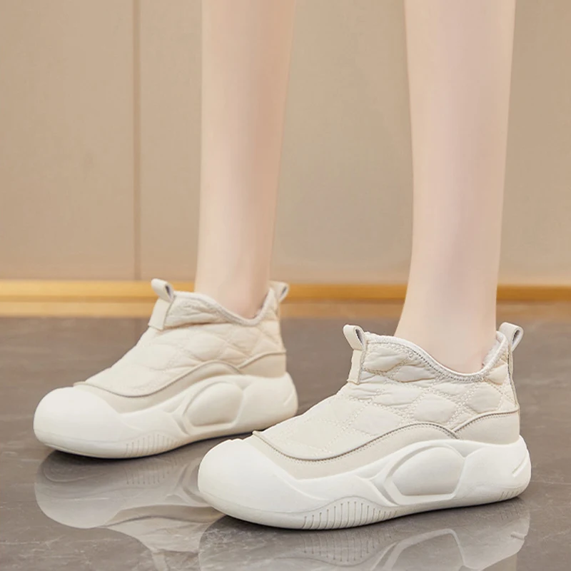 Thicken Plush Winter Sneakers for Women Winter Thick Sole Warm Cotton Shoes Woman Fashion Platform Faux Fur Slip on Sports Shoes