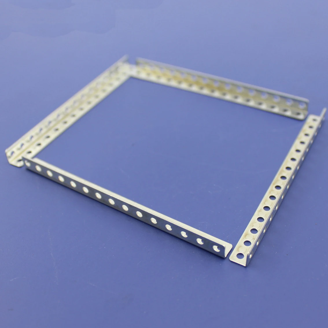 65/75mm L-Shaped Bracket with Hole Fixed Piece Small Angle Iron Rod Angle Code Porous Iron Sheet DIY Model Material Accessories