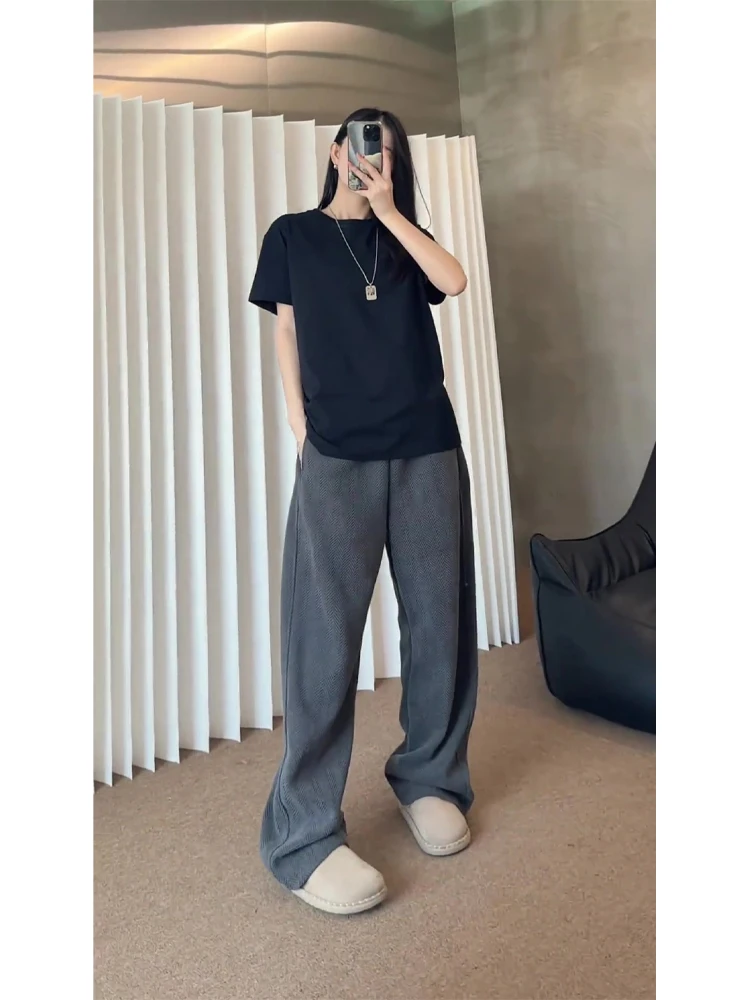 

Американские ретро-джоггеры с принтом зебры, свободные, прямые, драпирующиеся, в стиле «ленивый шик», облегающие, утягивающие, из плотного материала.