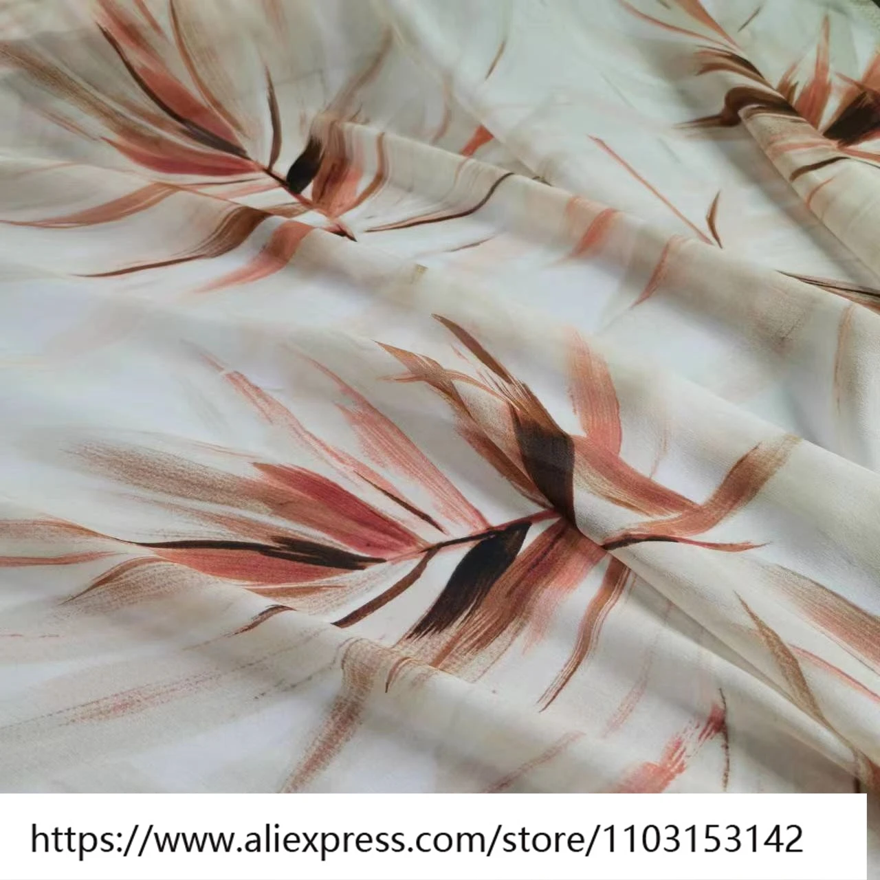 Zomer lichte en enigszins transparante smalle 12Momme zijden prieelstof modejurk