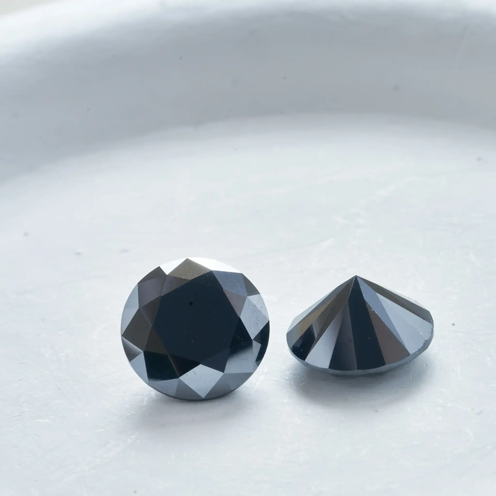 0.5-5ct Rare Black Color Moissanite Loose Stones VVS1 Excellent Cut 5-14mm Moissanite Lab Diamonds Stone