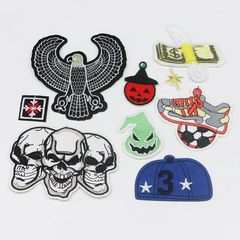 2pcs Factory Direct Sales Of Cute Embroidered Patch Skull, Hat Hole Repair, Decorative Perforation Casual