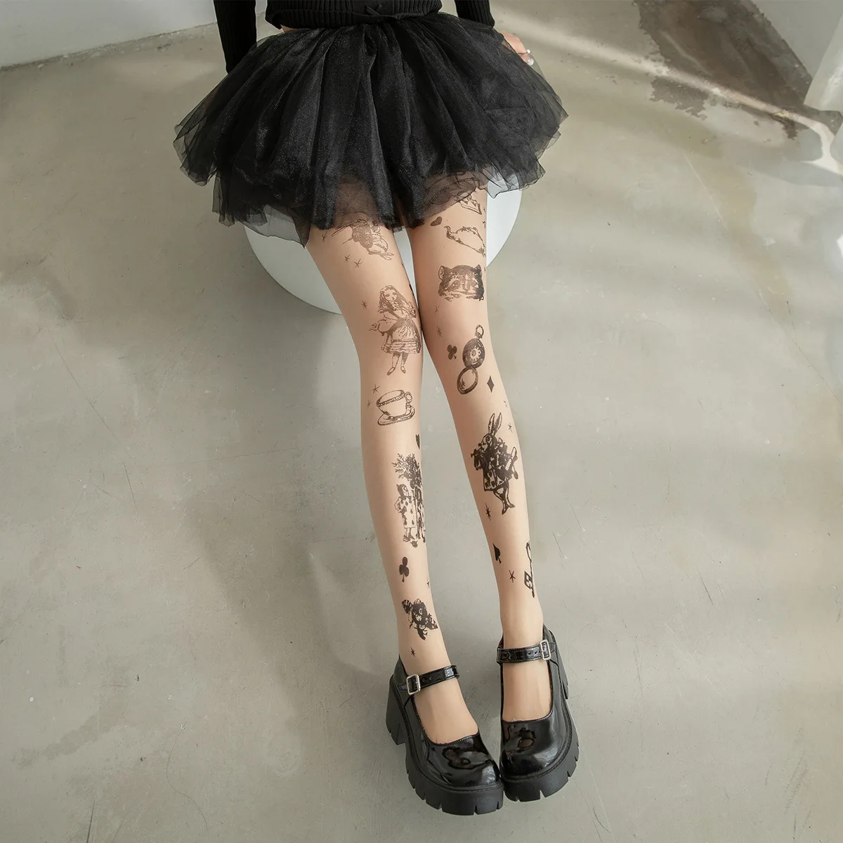 

Summer Cartoon Print Ladies Pantyhose Cute Playful Style Thin Stretch Lolita Spice Fashion Personality Alice Pattern Tights