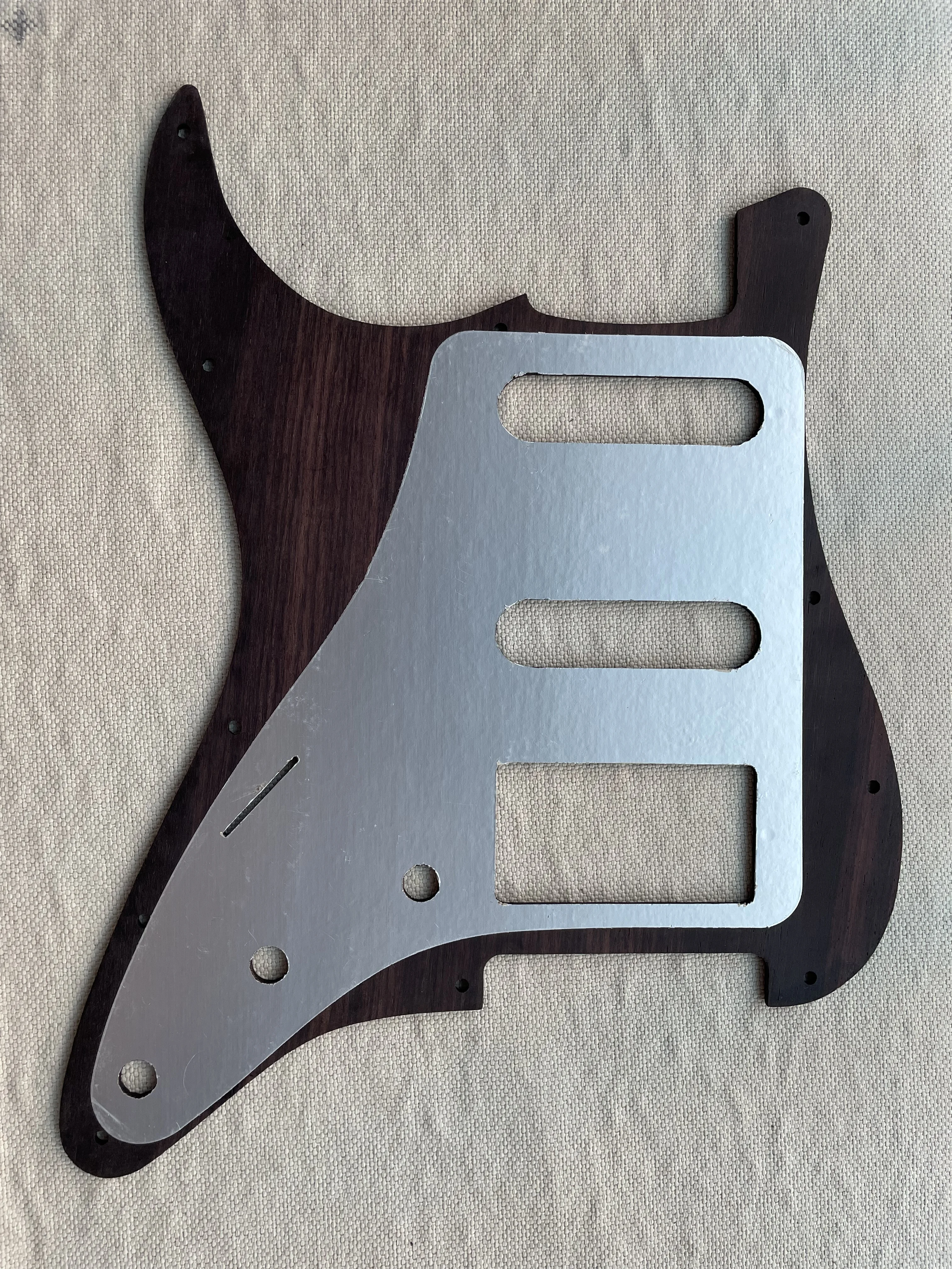 Solid Rosewood Carved Pattern Electric Guitar Plate, Scratch Pick Guard, SSH Pickguard Accessories, Free Ship