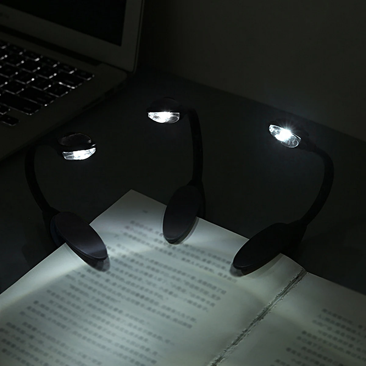 

1E04 Music Score Stand Light Lamp Adjustable Clip Mini Portable LED Book Reading Light Lamp Flexible Novelty Light (Black)