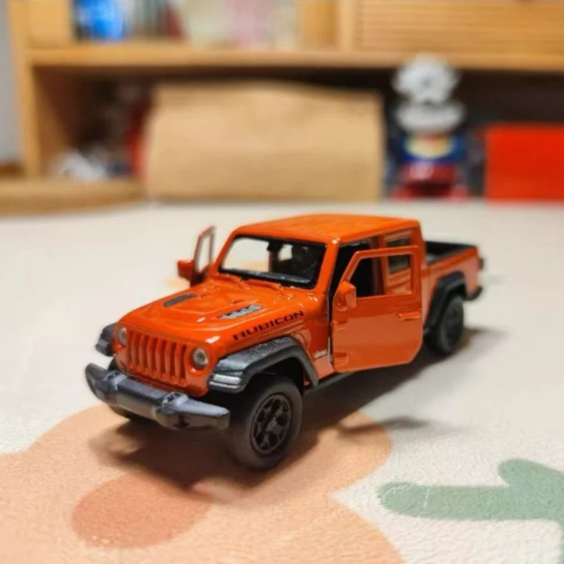 

WELLY 1:36 2020 Jeep Gladiator Diecast Toy car Off-Road Vehicle Metal Model Pull Back Car Alloy Car For Children Gift B618