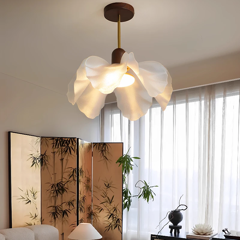 

French Retro Petal Pendant Light Used for Home Decoration Living Room Bedroom Pendant Light Indoor Lighting Hanging Fixture