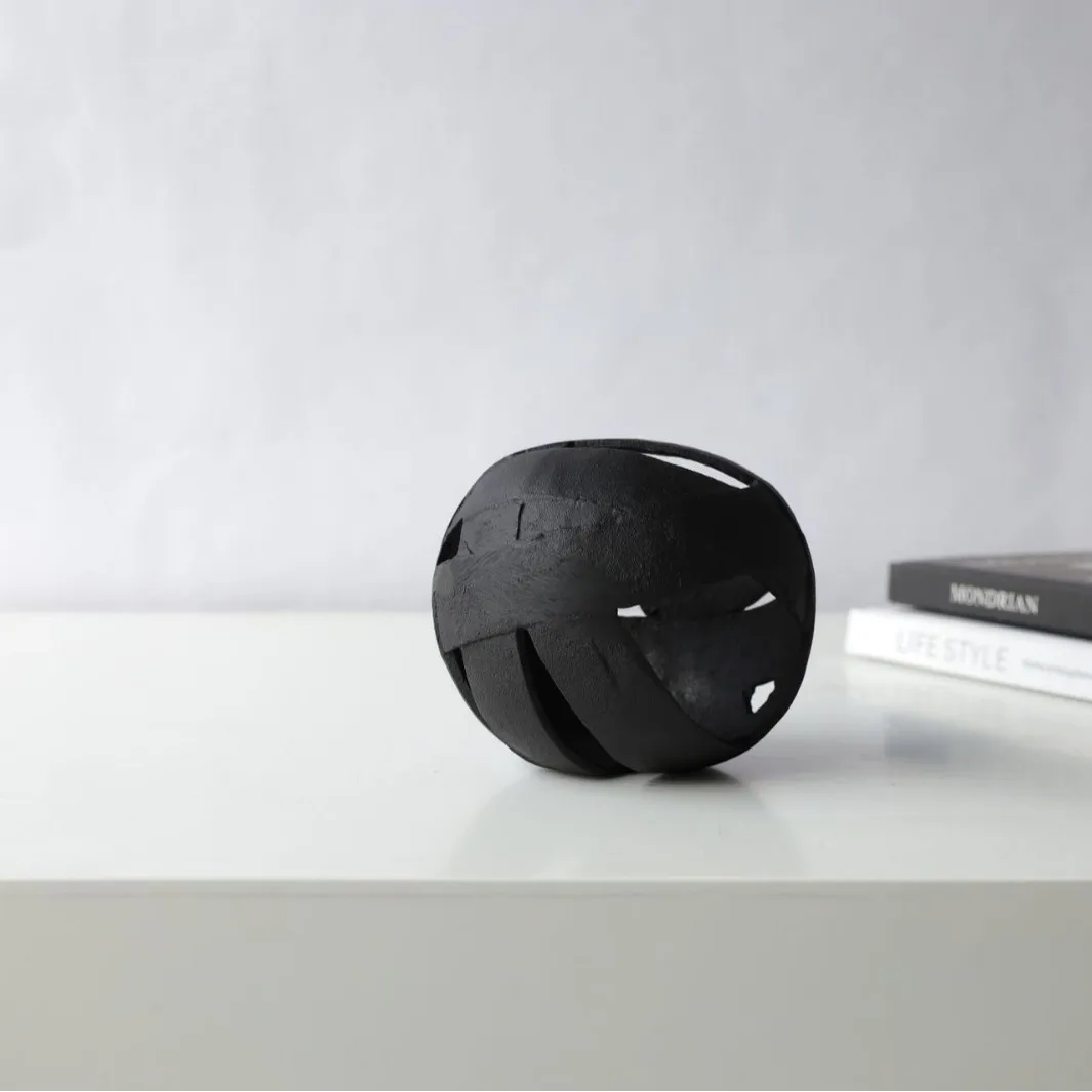 

Simple black bronze round ball flower ornament