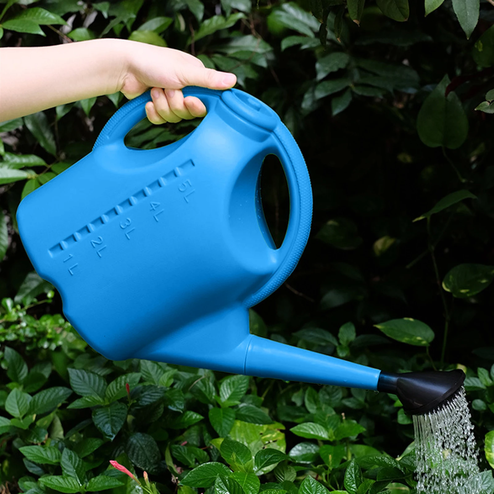

Creative Long Spout Watering Can with Balanced Handle Garden Sprinkler for Lawns Flowers & Crops