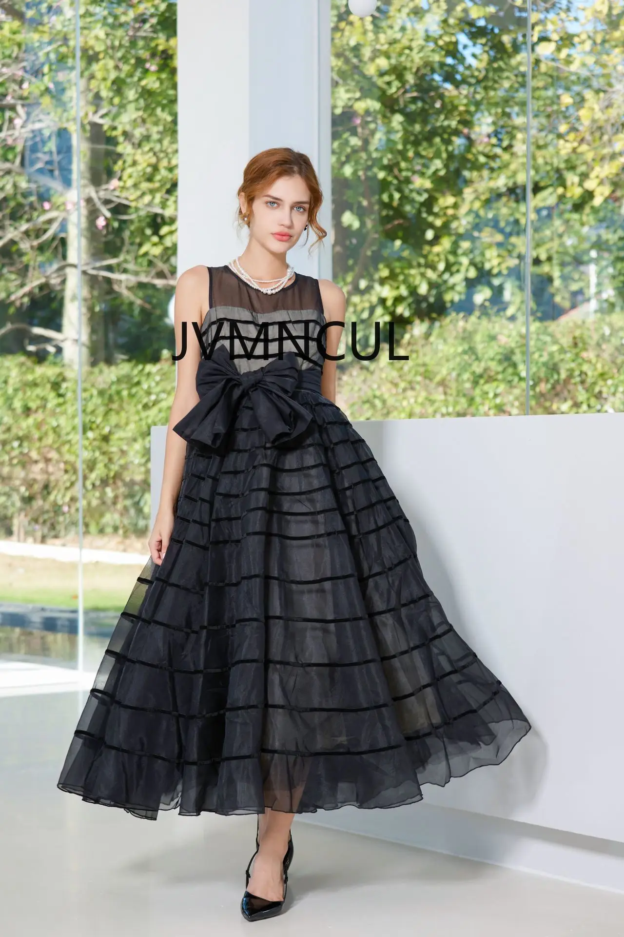 

Chic Middle East Sleeveless Dress for Party and Summer 2025 with Bowknot Detail and Slim Fit