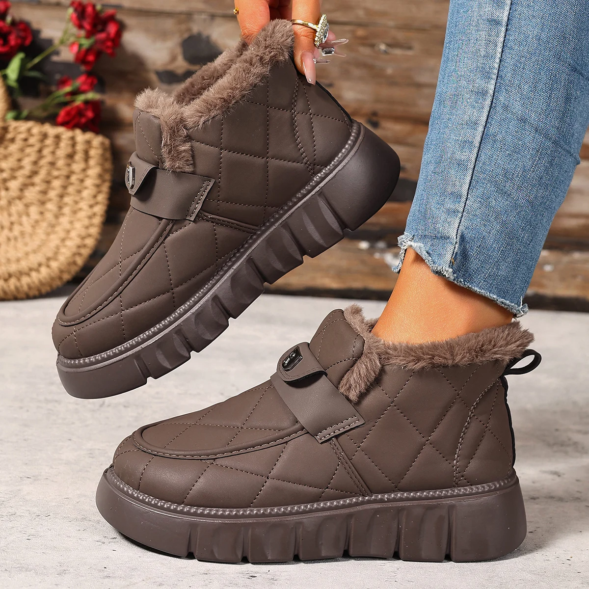 

Новинка 2025 года, зимняя женская обувь, легкая противоскользящая морозостойкая и теплая хлопковая обувь, бесплатная доставка, женская хлопковая обувь