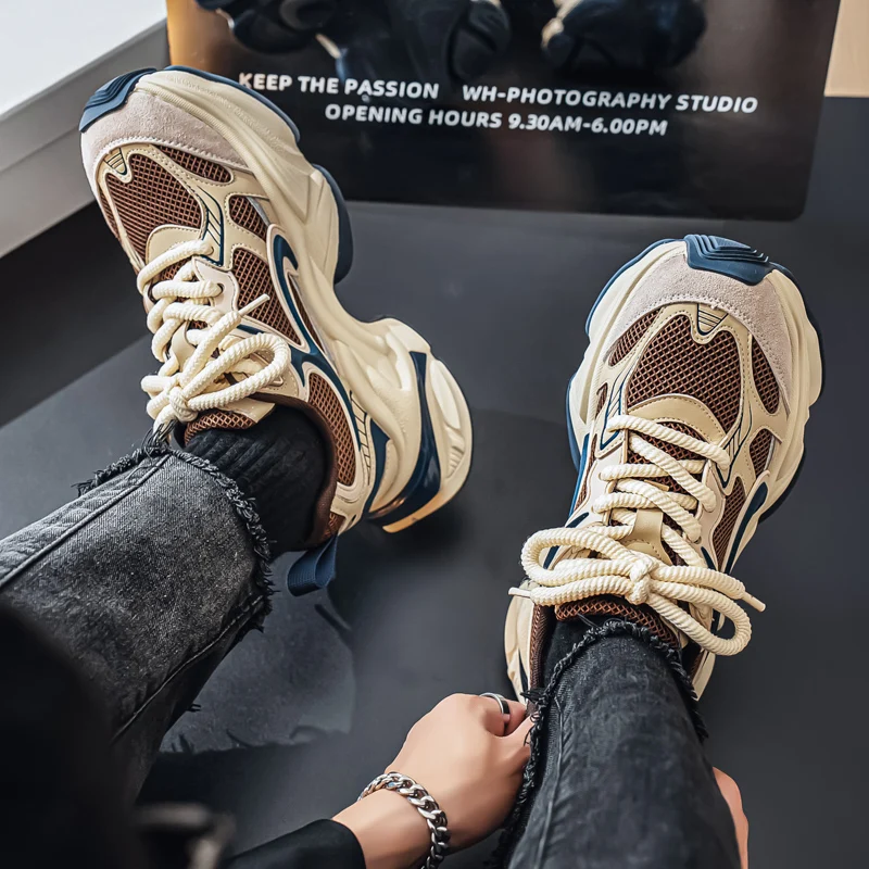 Herren-Dad-Sneaker, atmungsaktives Obermaterial aus großem Mesh, dicke Juteschnürsenkel, farblich abgesetzte dicke Sohle, höhenvergrößernd und rutschfest, retro-trendiger Stil, mehrere Farboptionen verfügbar, vielseitige Freizeitschuhe für den täglichen Arbeitsweg und die Straßenmode. – Detail 6