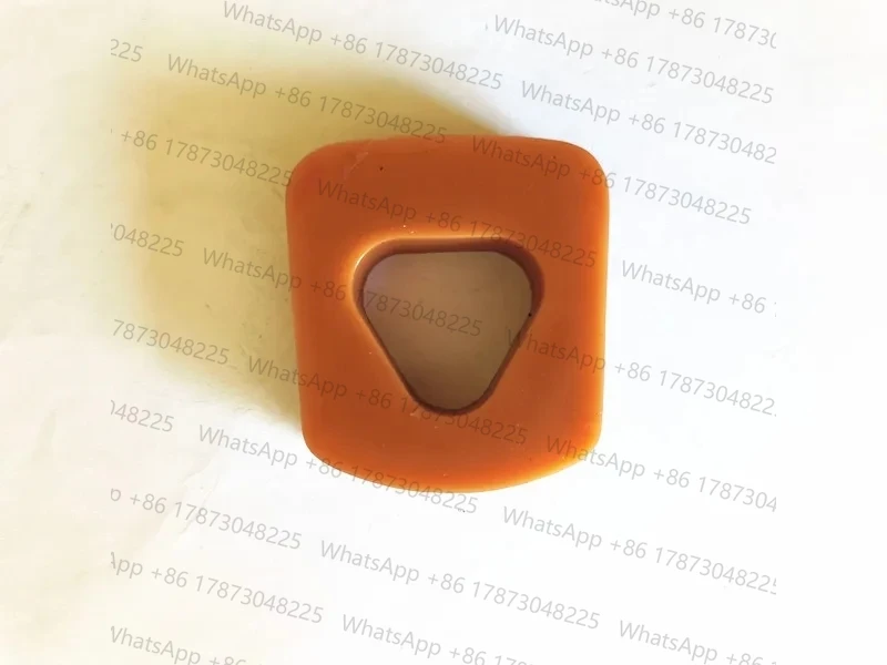 

BH55 Throttle handle triangle gasket for Wacker Neuson BH23 BH24 BH55 Breaker Anti-shock gasket