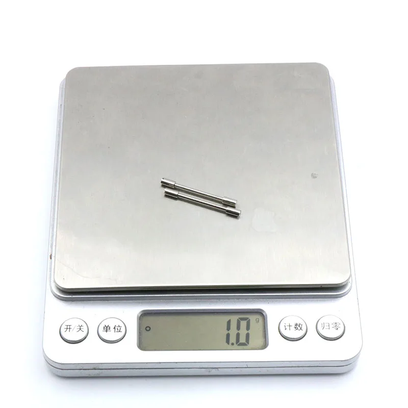 2ชิ้นอุปกรณ์ต่อสายนาฬิกาสกรูยาว28มม. สีเงินสำหรับ AP รอยัลโอ๊กนอกชายฝั่ง15706เครื่องมือซ่อมนาฬิกา15707